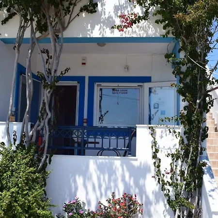 Paris * Xerokampos (Crete)